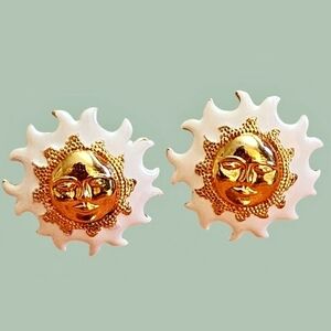 Vintage Rare Gold & White Enamel Sunburst Clip On Earrings